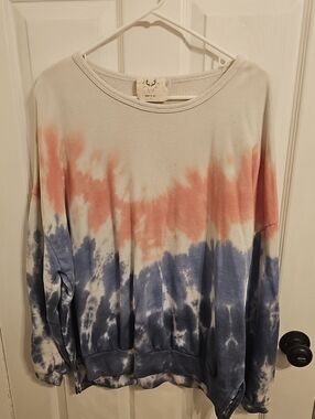 Fantastic Fawn Cream Label Tee with Subtle Teal Logo